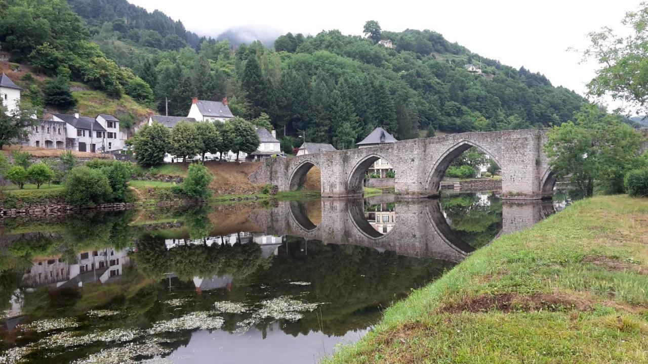 Gite Molly Entraygues-sur-Truyere Exterior photo